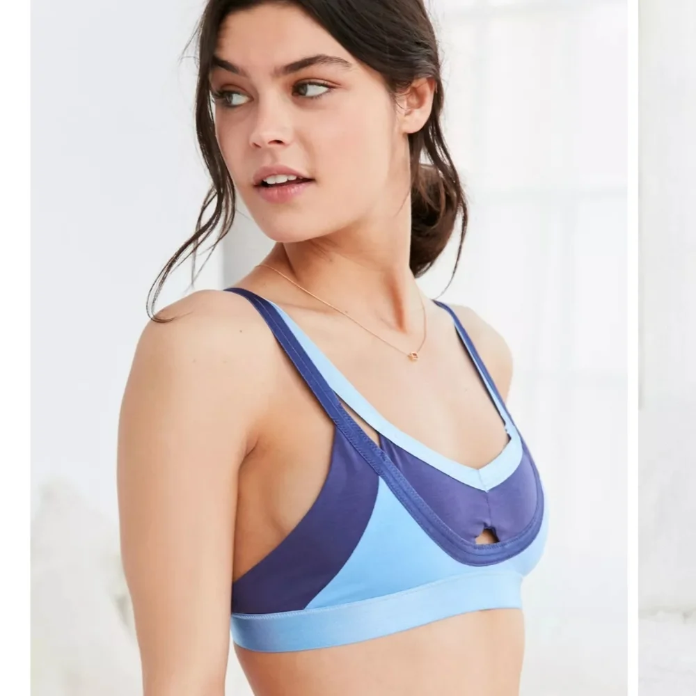 NWT Urban Outfitters Cut Out Active Doubled Bra S